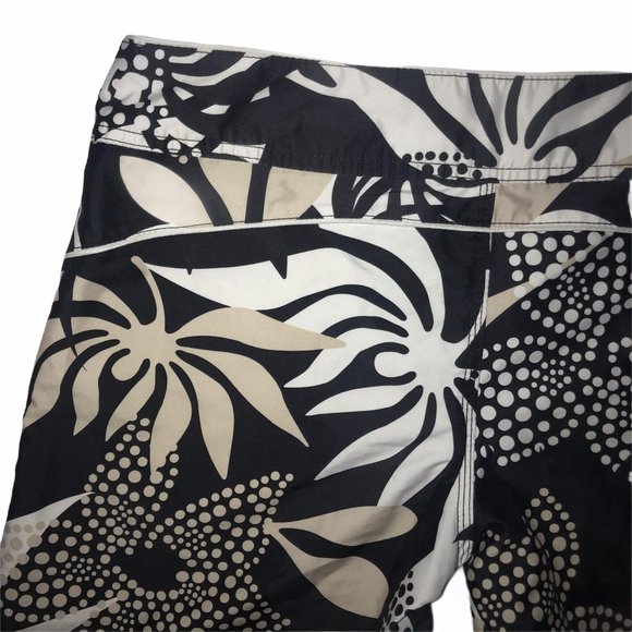 O'Neill Floral Hawaiian Bermuda Board Shorts 9 - Picture 7 of 8